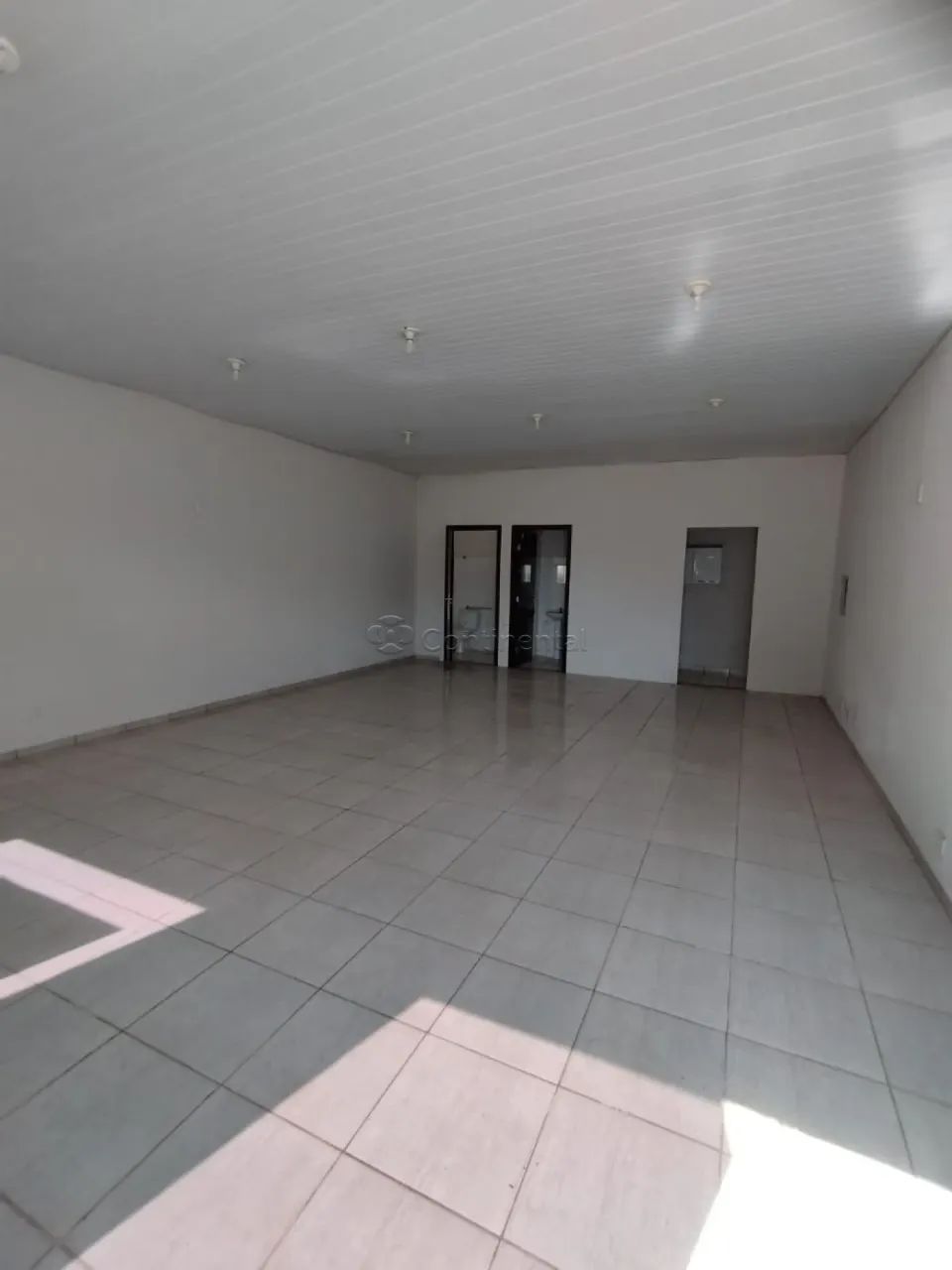 Salão Comercial para locação é na imobiliária Continental! - Foto 2