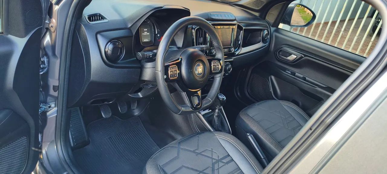 Fiat Strada Volcano 1.3 Flex 8V CD Aut. 2022 - Foto 5