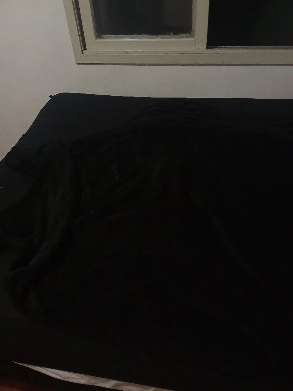 coberta preta sem estampa