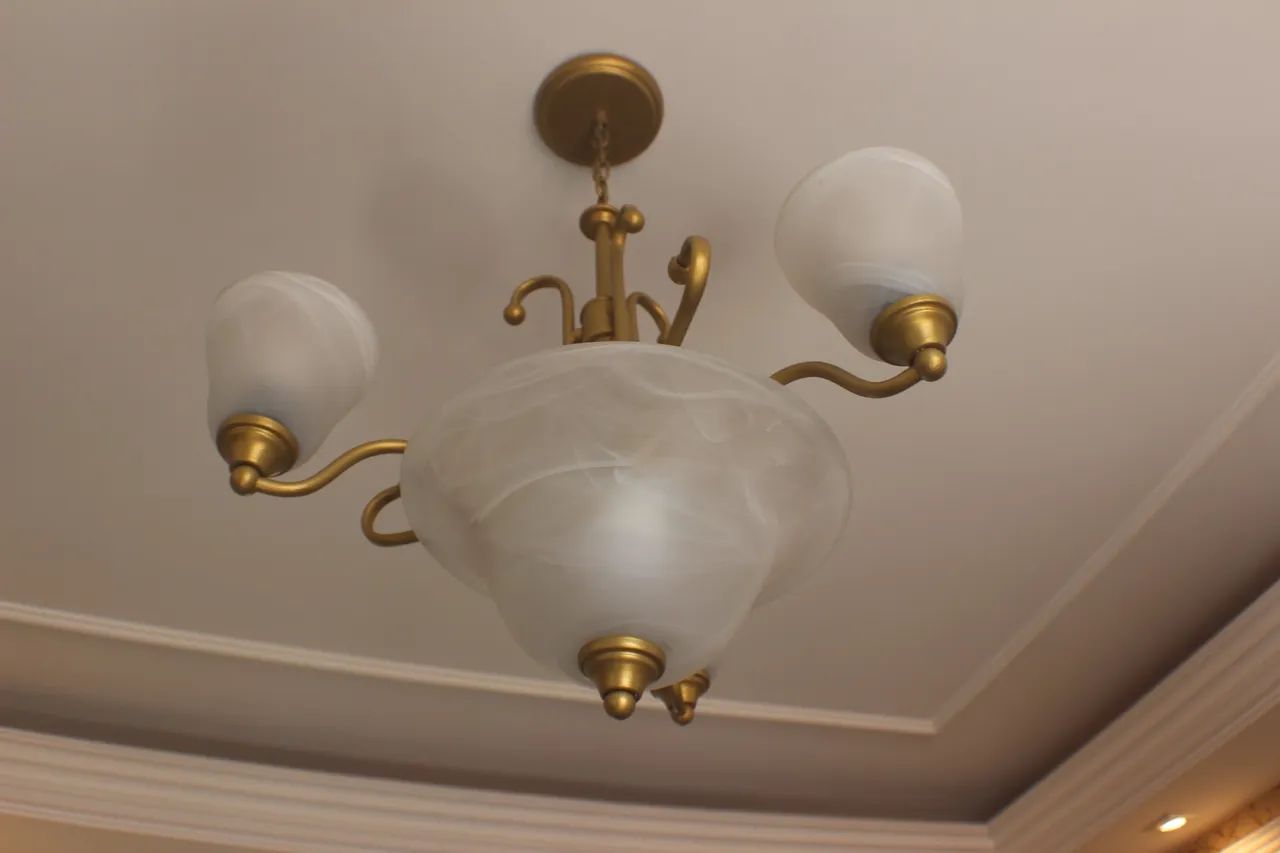 Lustre 4 cúpulas para 6 lâmpadas  - Foto 2