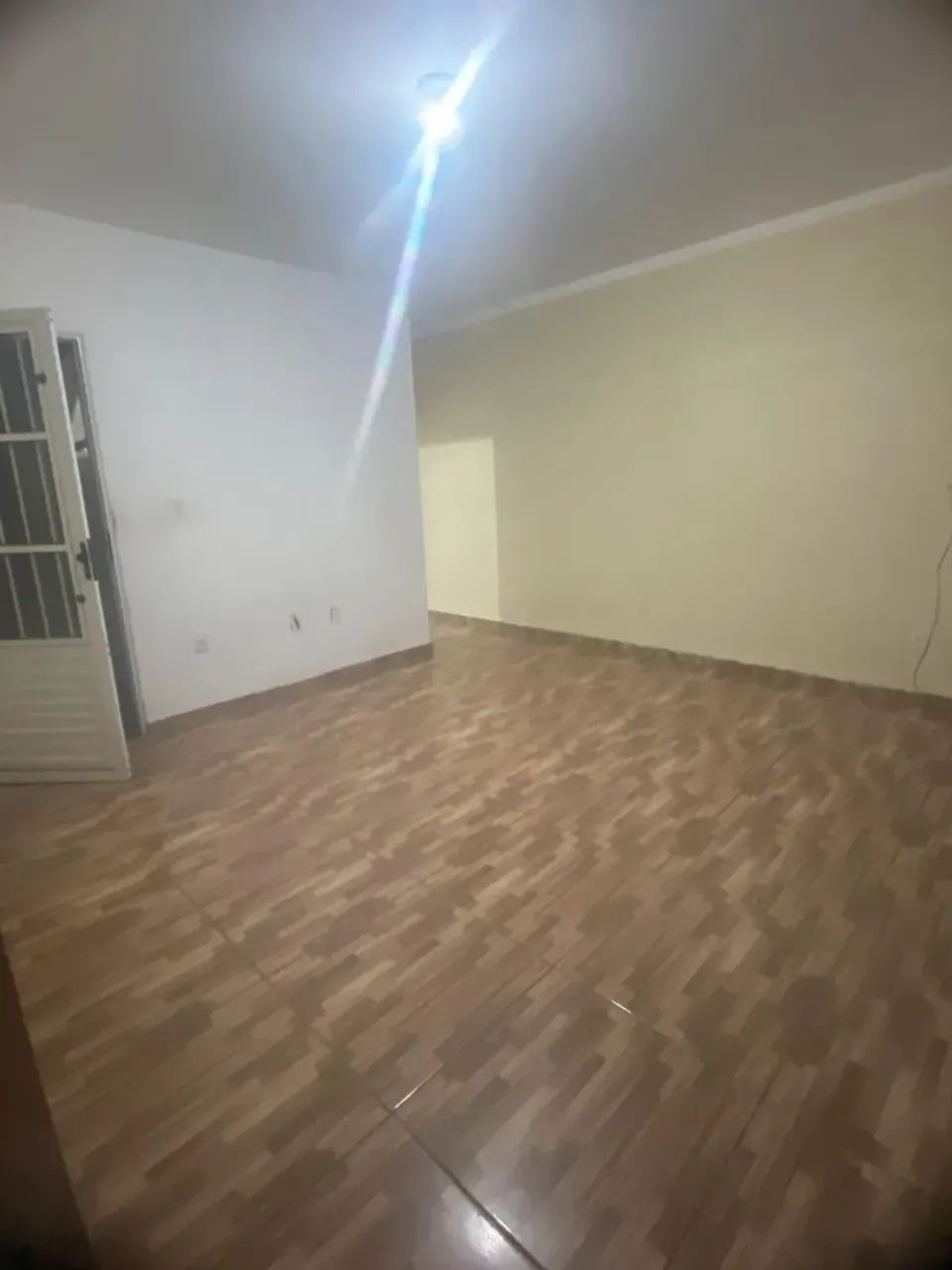 Alugo 4 cômodos com garagem - Foto 4