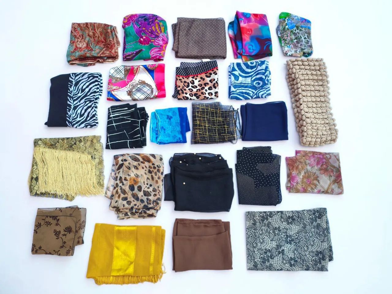 Lote de lenços e echarpes moderno vintage retrô 