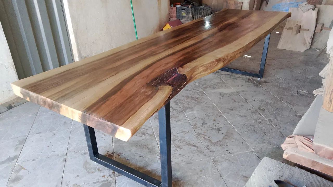 Mesa rústica Ypê 