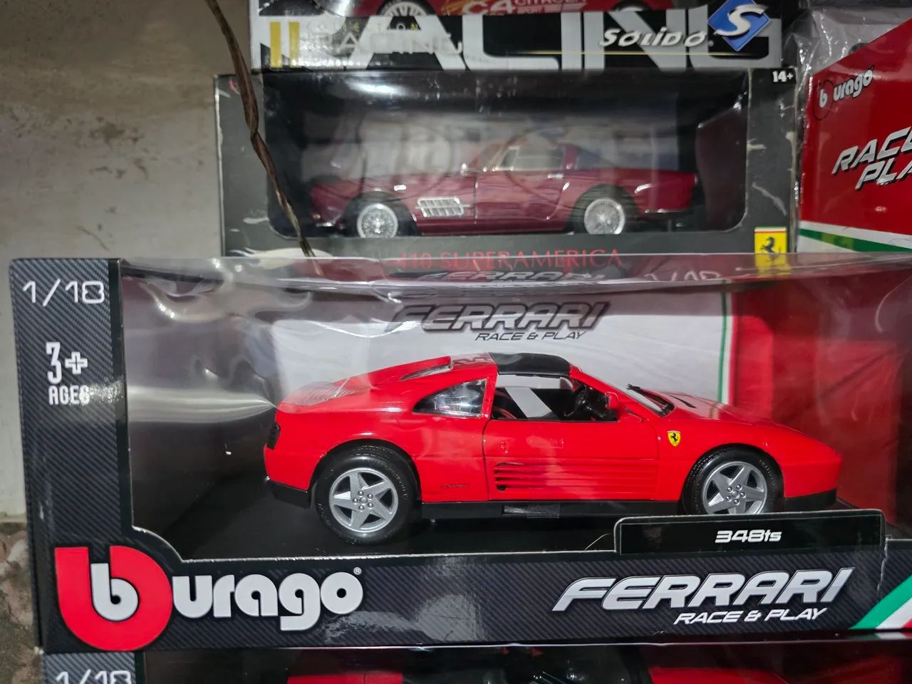 Miniatura 1:18 burago 1:18 novas na caixa valor unidade - Hobbies
