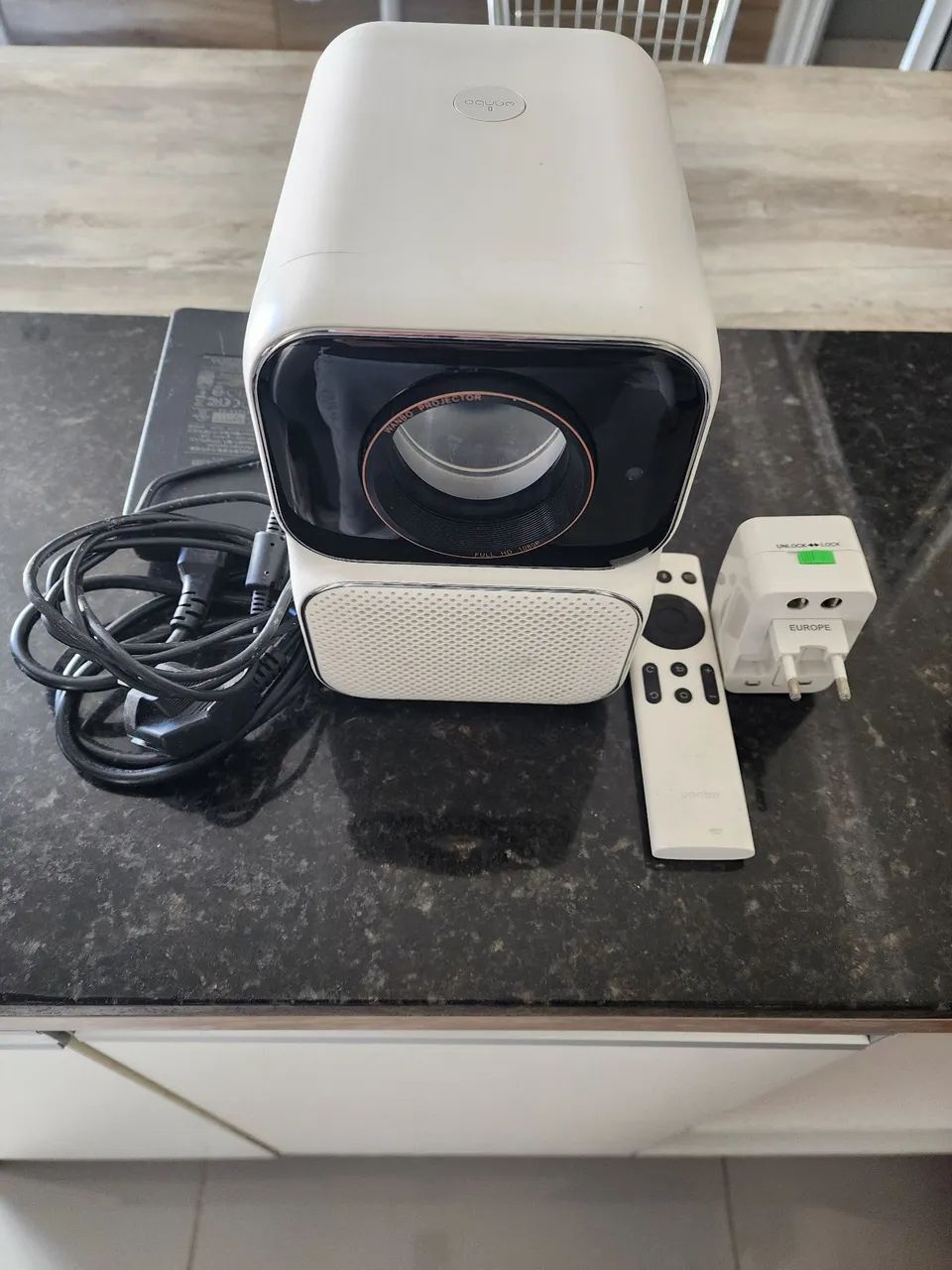 Vendo Projetor Inteligente Xiaomi Wanbo T6 Max com Tela de 120polegadas 
