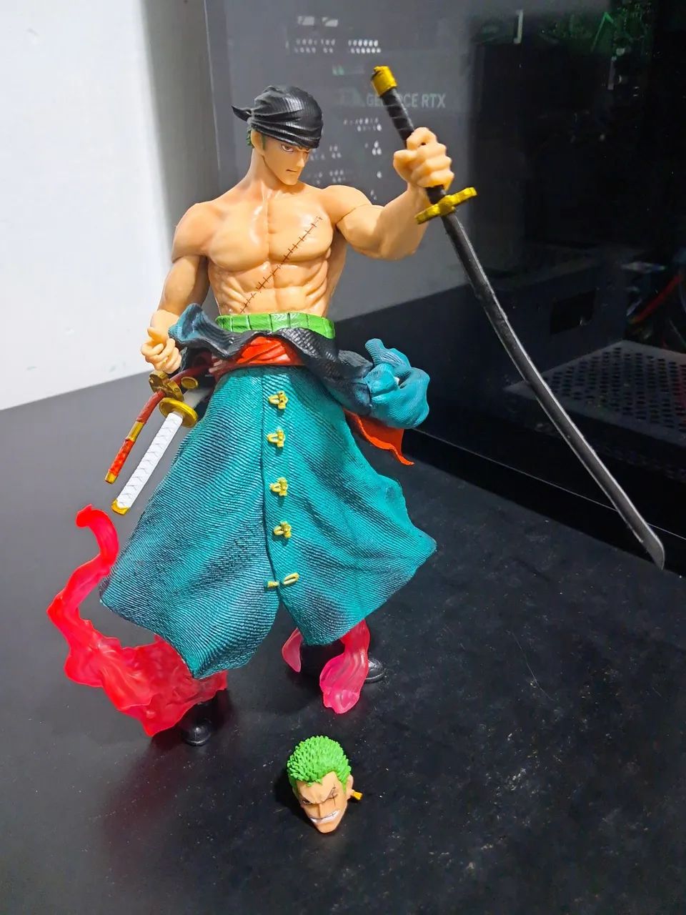 Action Figure One Piece -  Roronoa Zoro 22cm - Foto 2