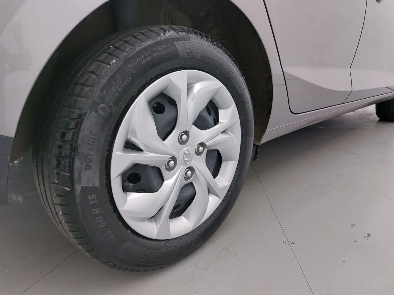 Hyundai HB20 Sense Plus 1.0 Flex 12V Mec., foto 13 de 18