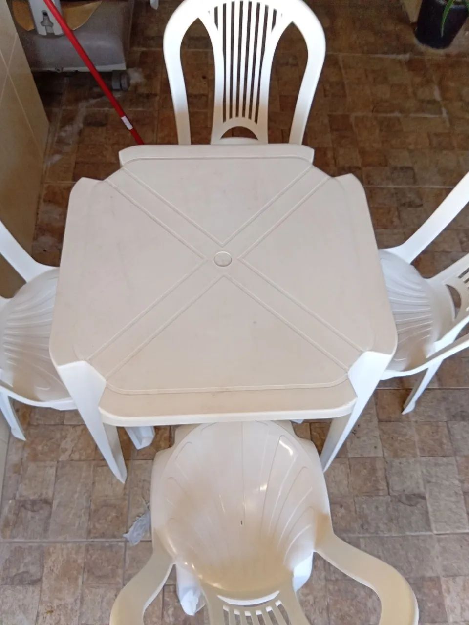 Conjunto mesa e cadeiras pvc - Foto 3