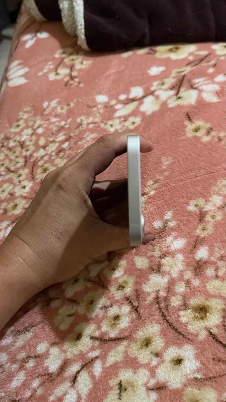 iPhone 16e 128GB Branco - Foto 5
