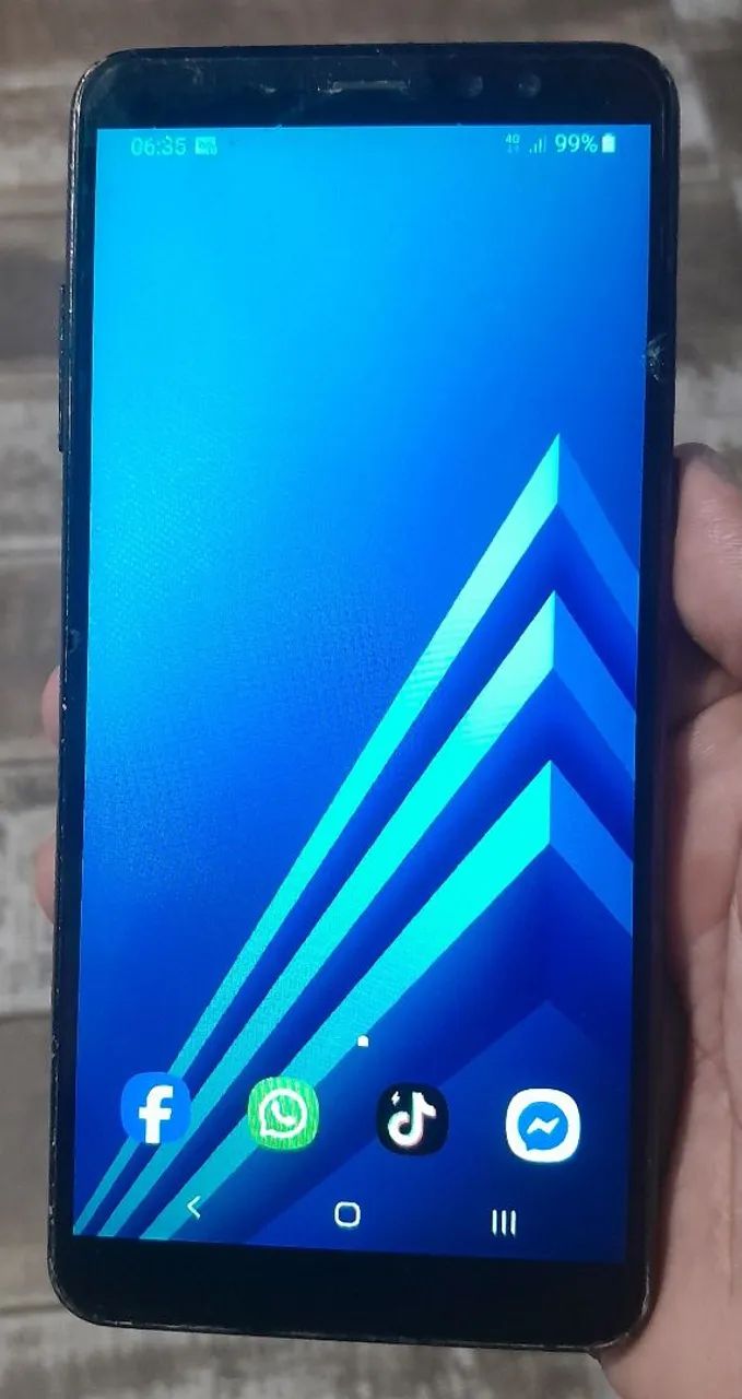 ? VENDO SAMSUNG GALAXY A8 (2018)