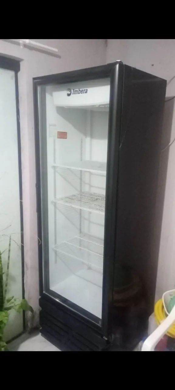 Vendo Expositor com pouco tempo de uso, excelente estado 
