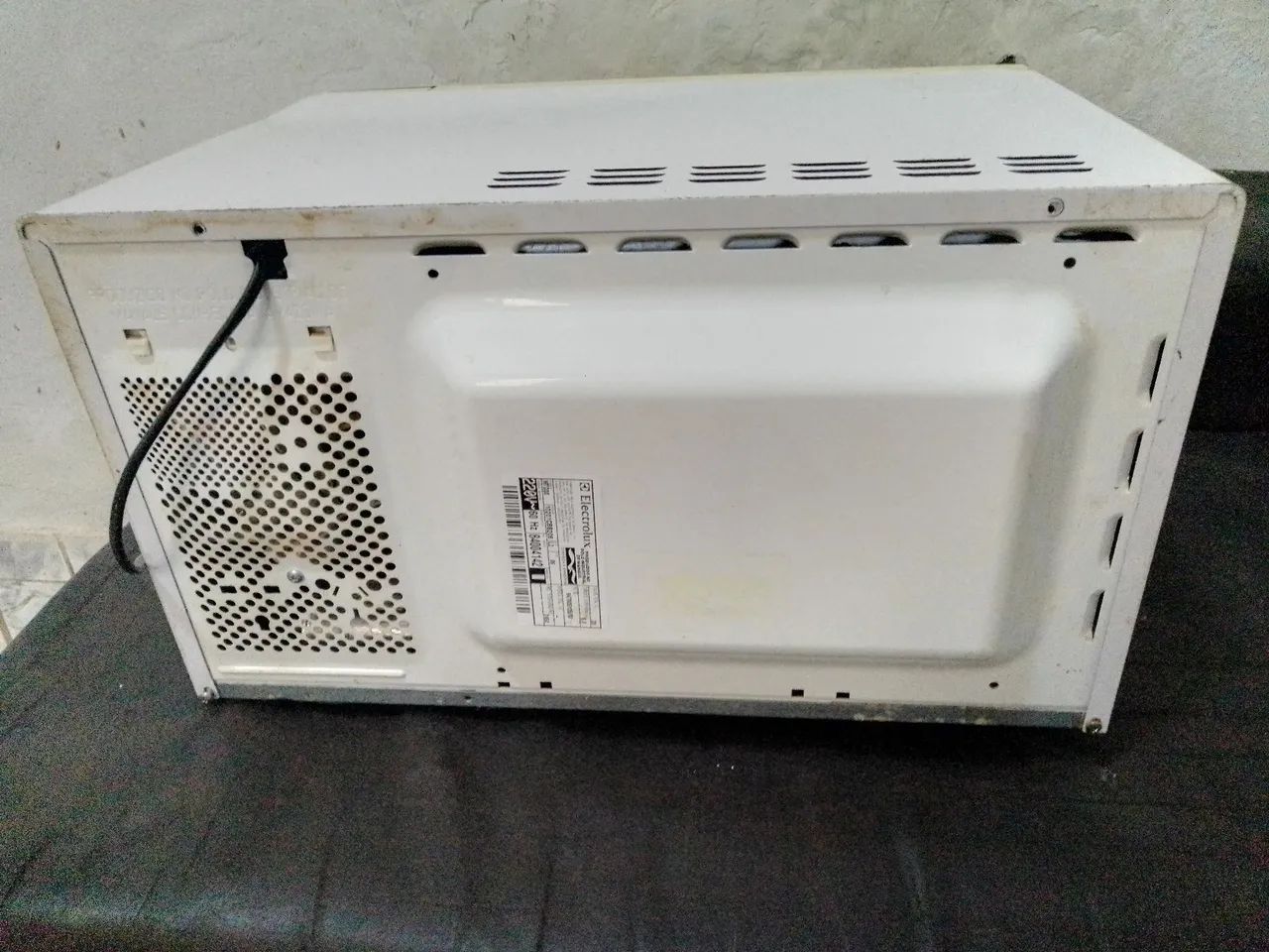 Microondas Eletrolux 220v - Foto 5