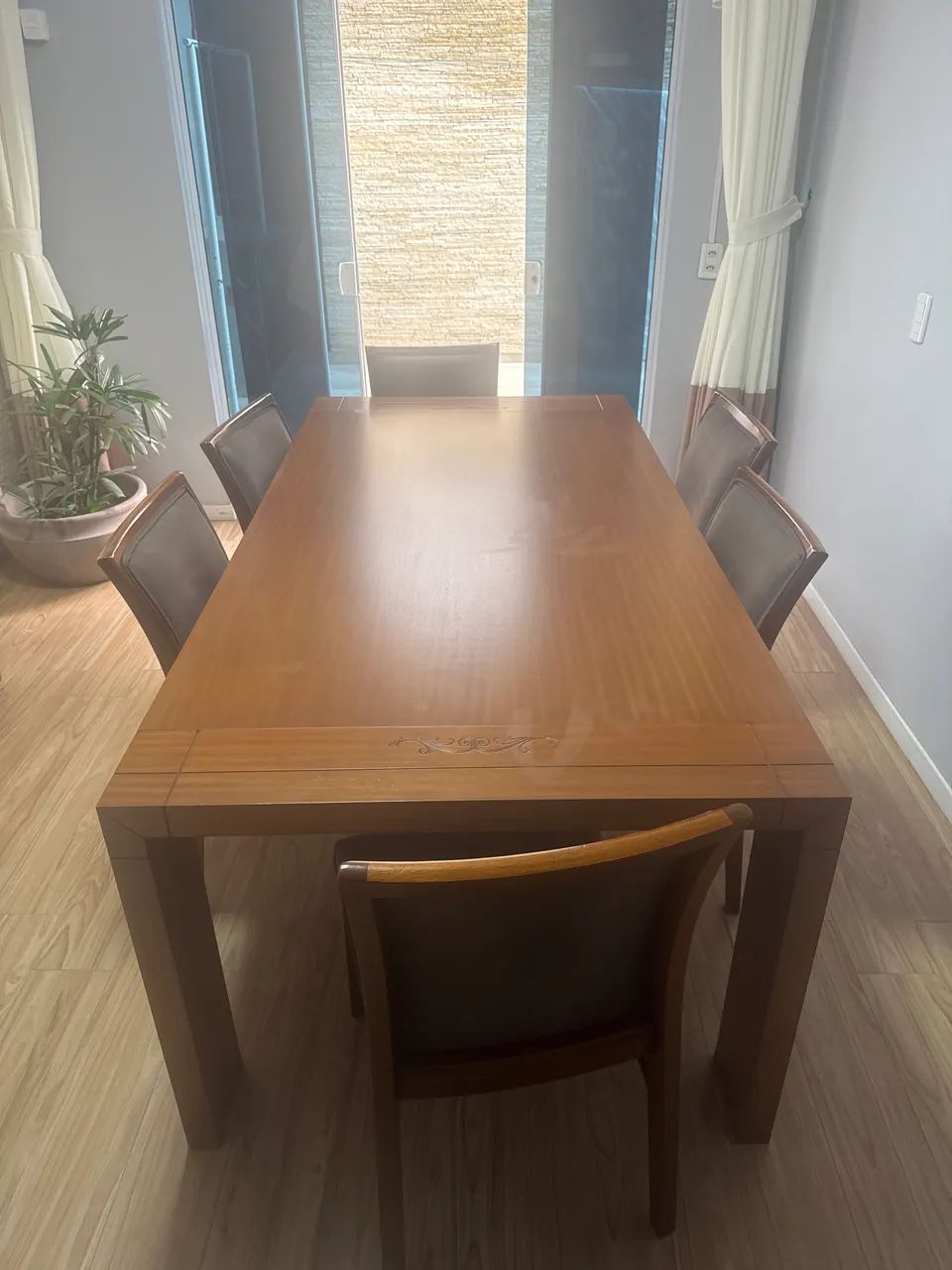 Mesa 6 cadeiras 