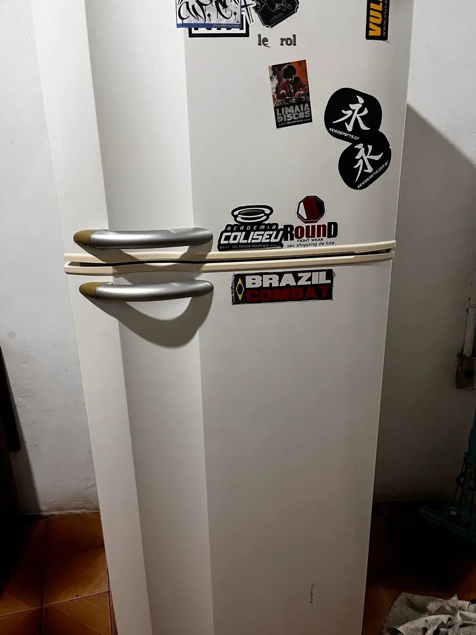 Geladeira Electrolux (com defeito)