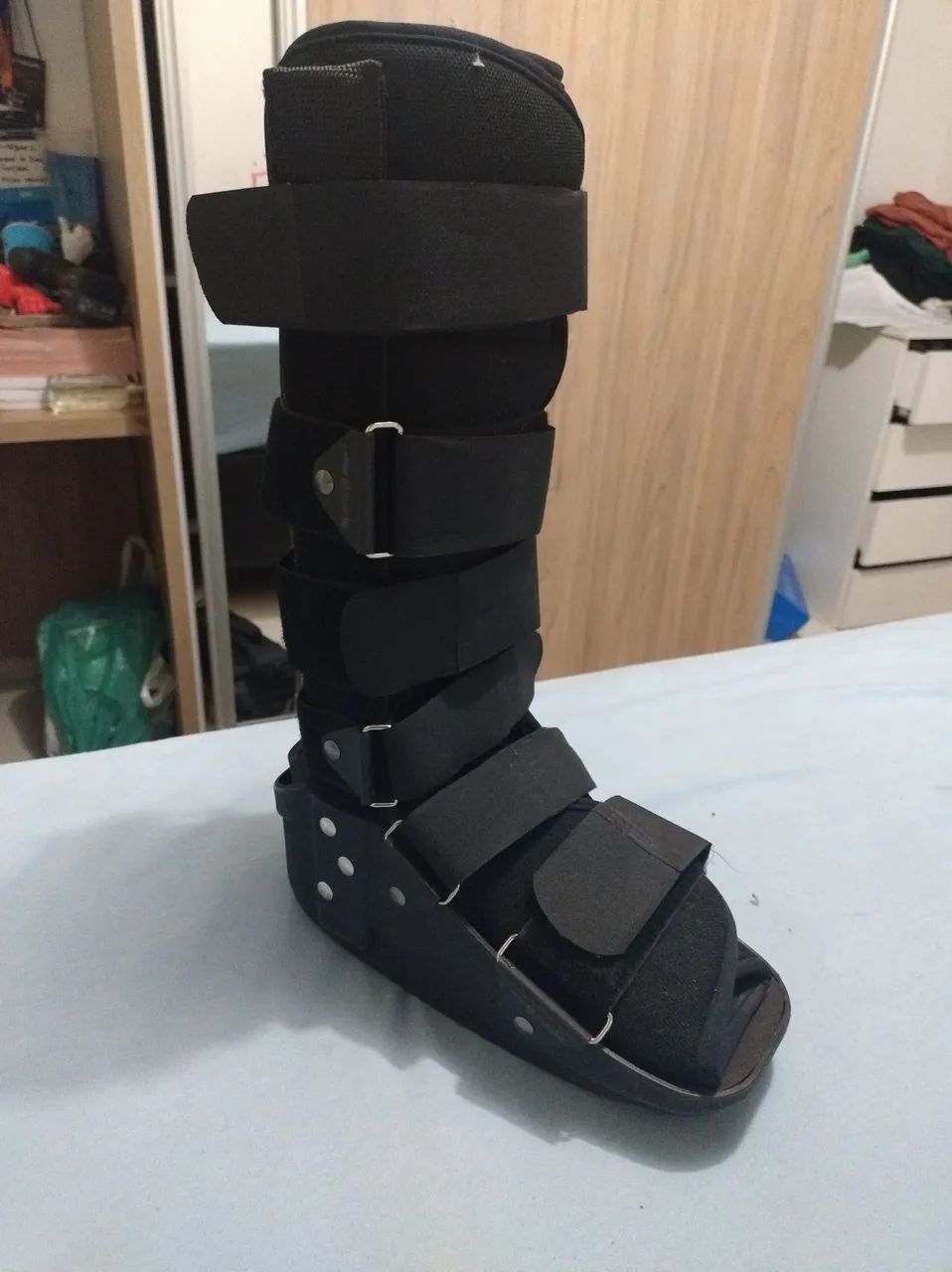 Bota imobilizadora ortopédica
