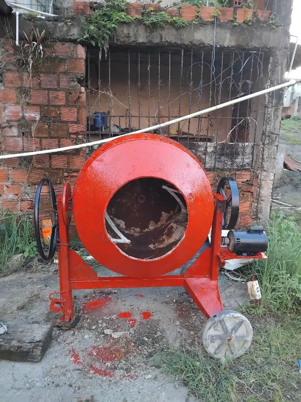 Vende-se betoneira formas de laje - Foto 5