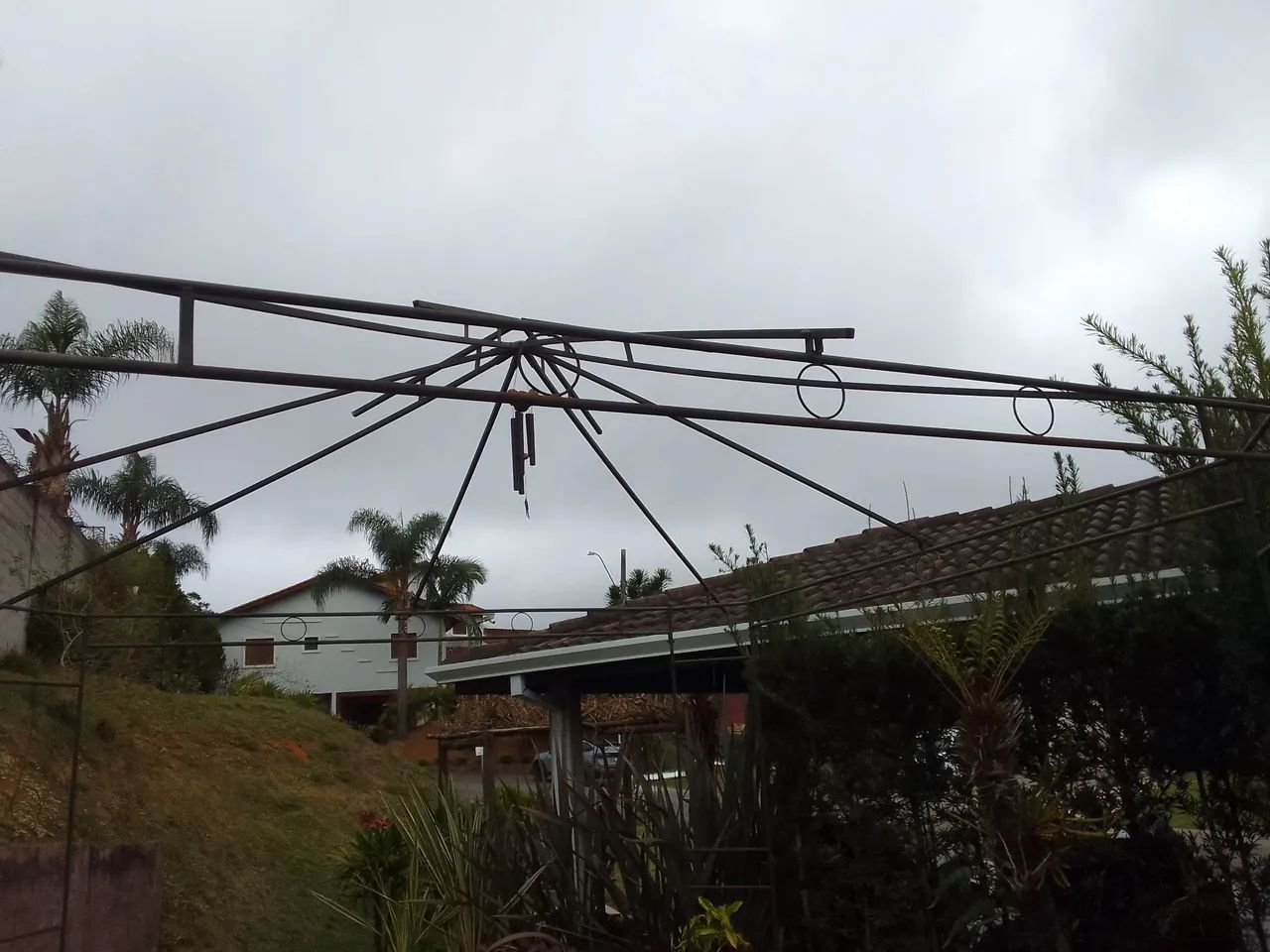 Gazebo em ferro Leroy Merlin,  sem cobertura. - Foto 4