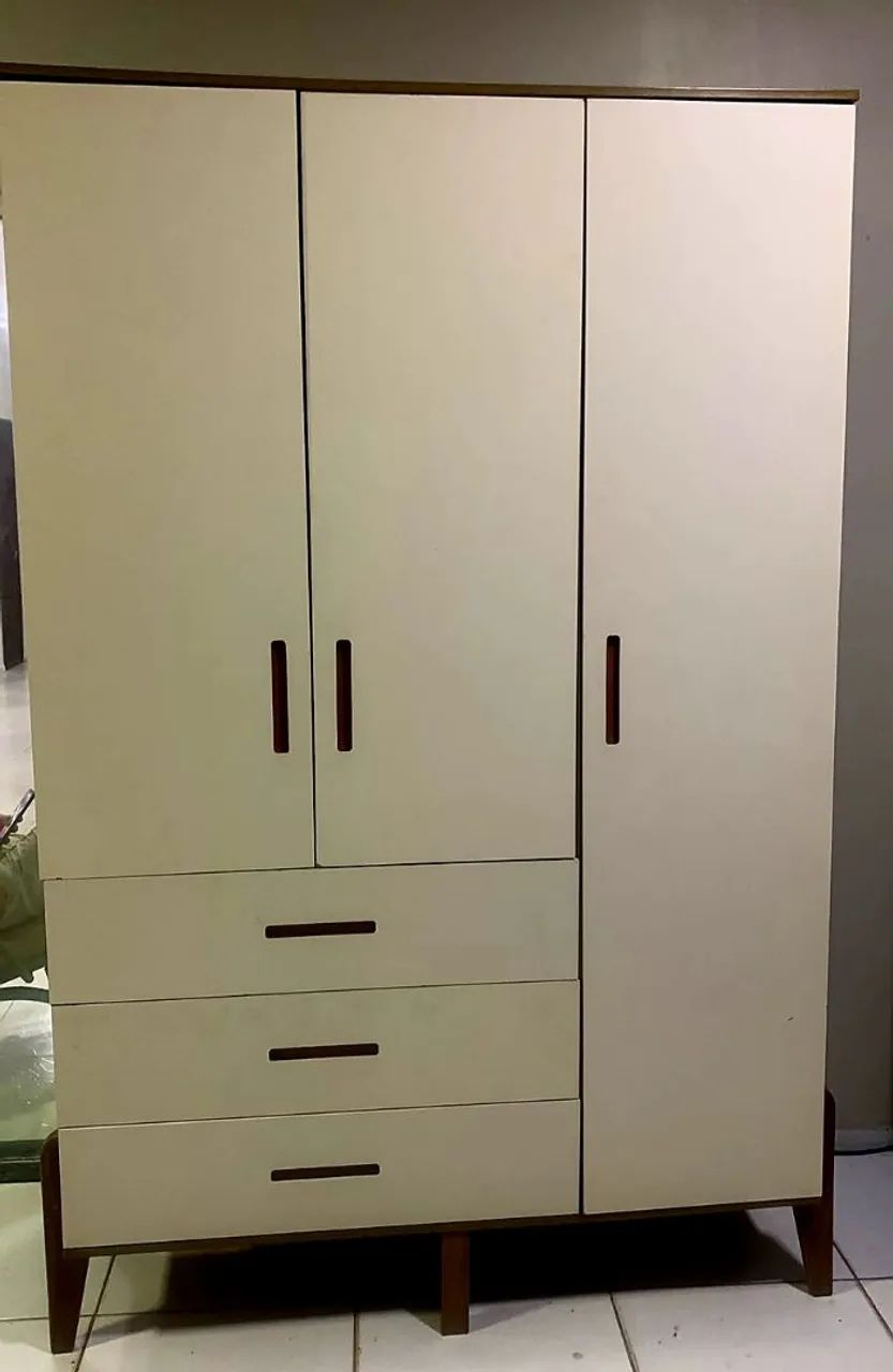 Guarda Roupa + Cômoda 