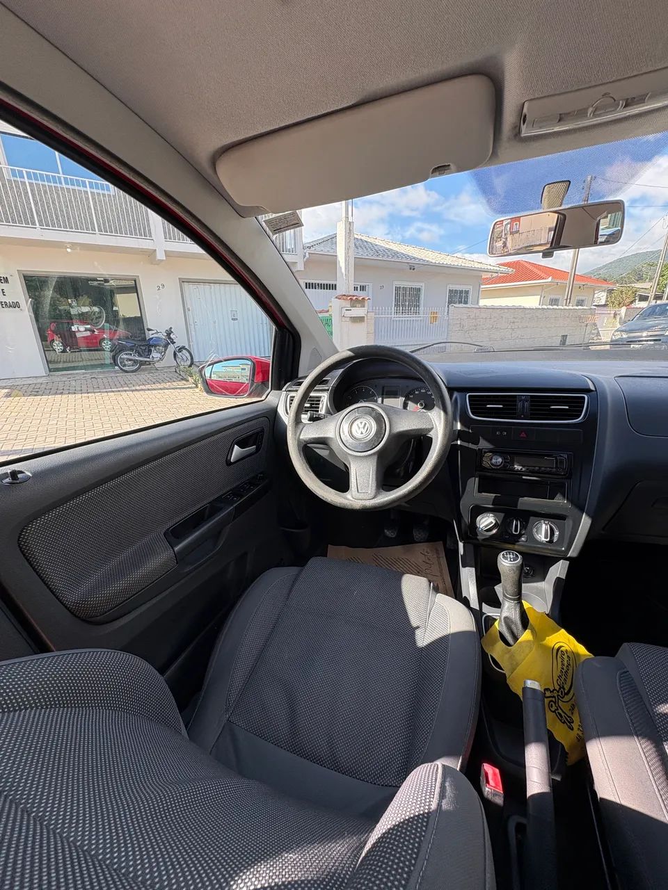 Volkswagen Fox 1.0 MI Total Flex 8V 5P 2012 - Foto 5