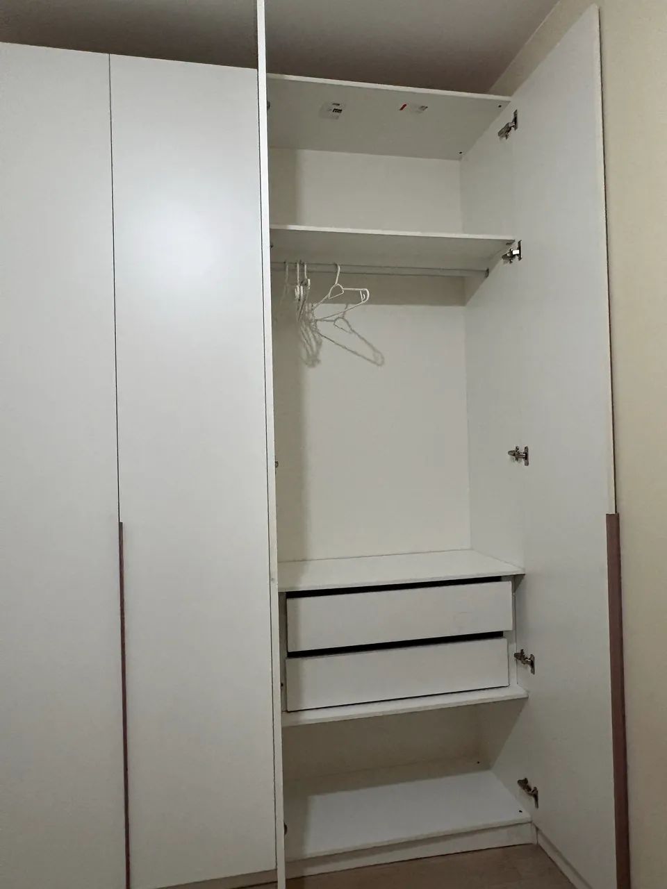 VENDO GUARDA-ROUPA - Foto 5