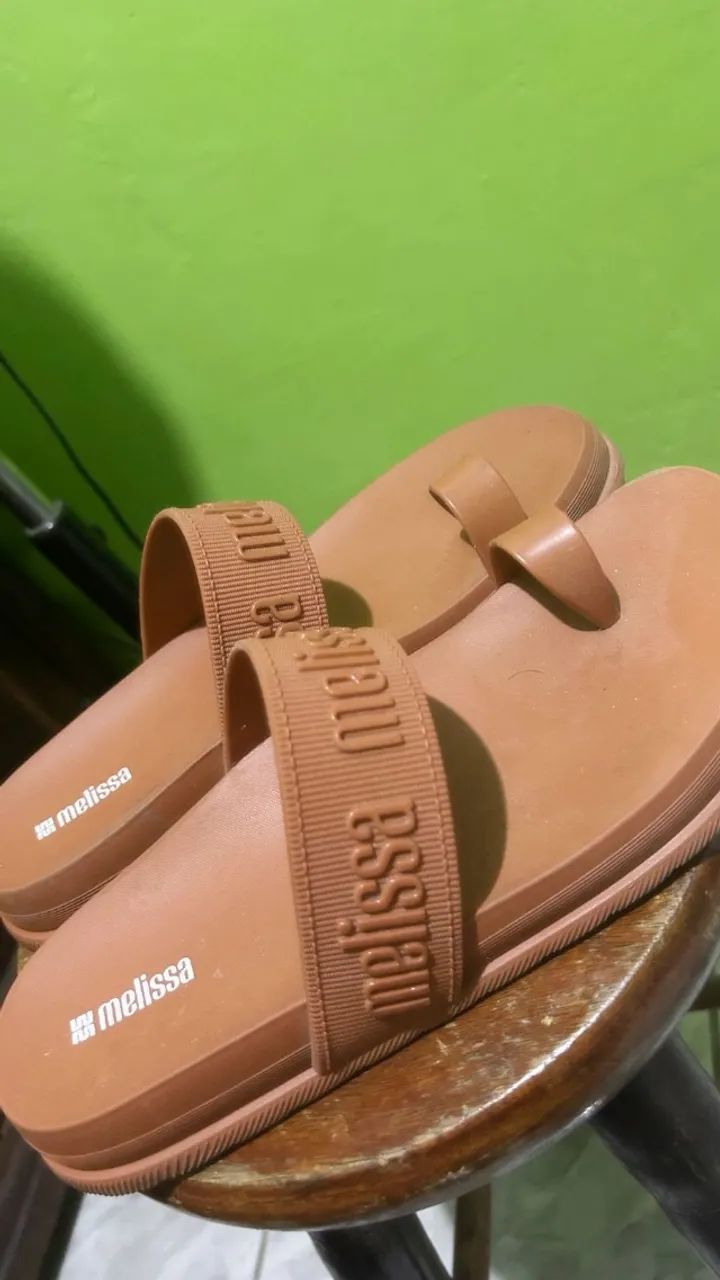 Vendo Melissa marrom