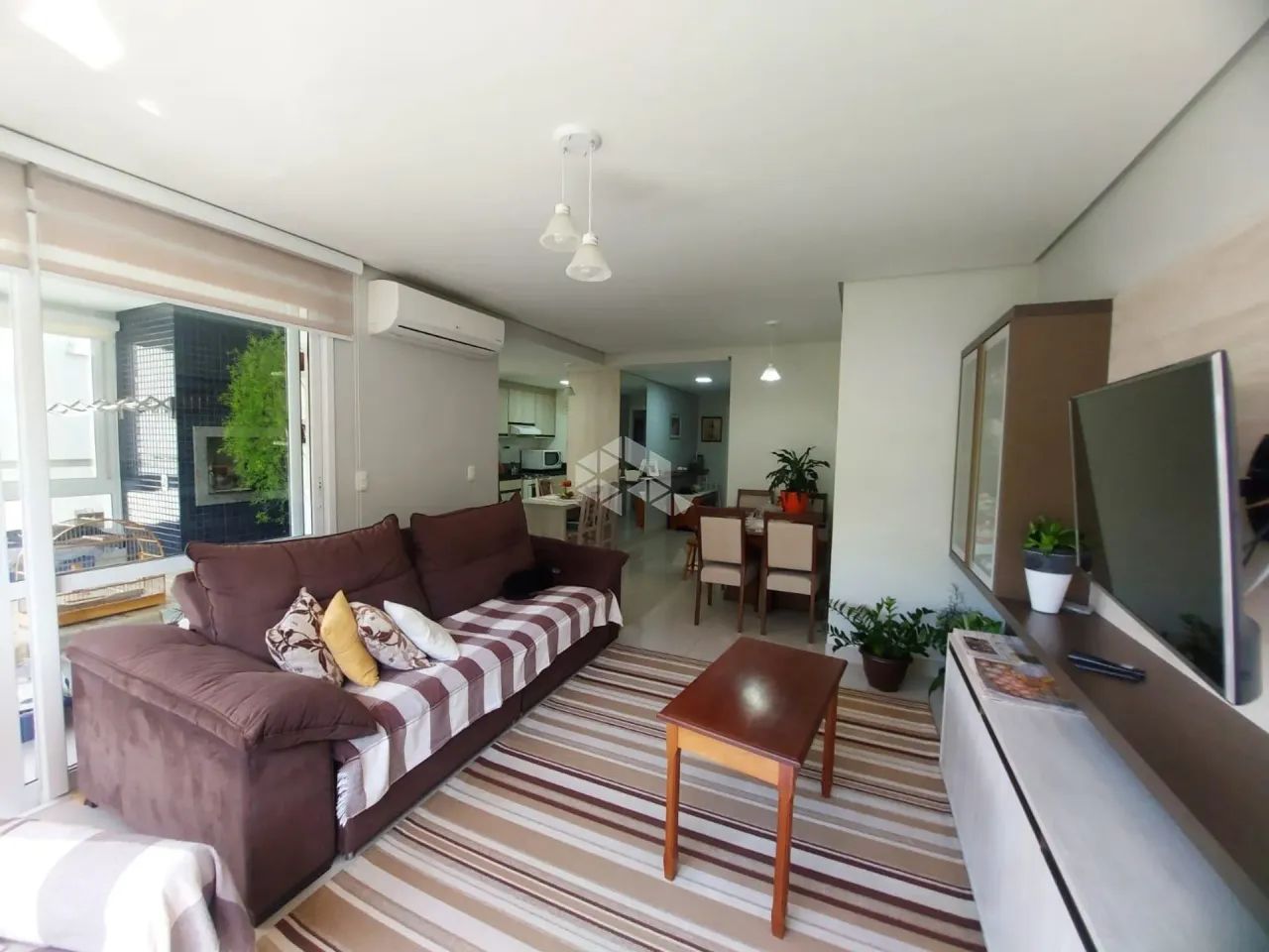 Apartamento central com 03 dormitórios! - Foto 2