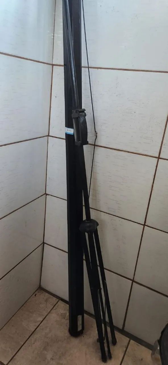 Projetor e Tela Retrátil  - Foto 4