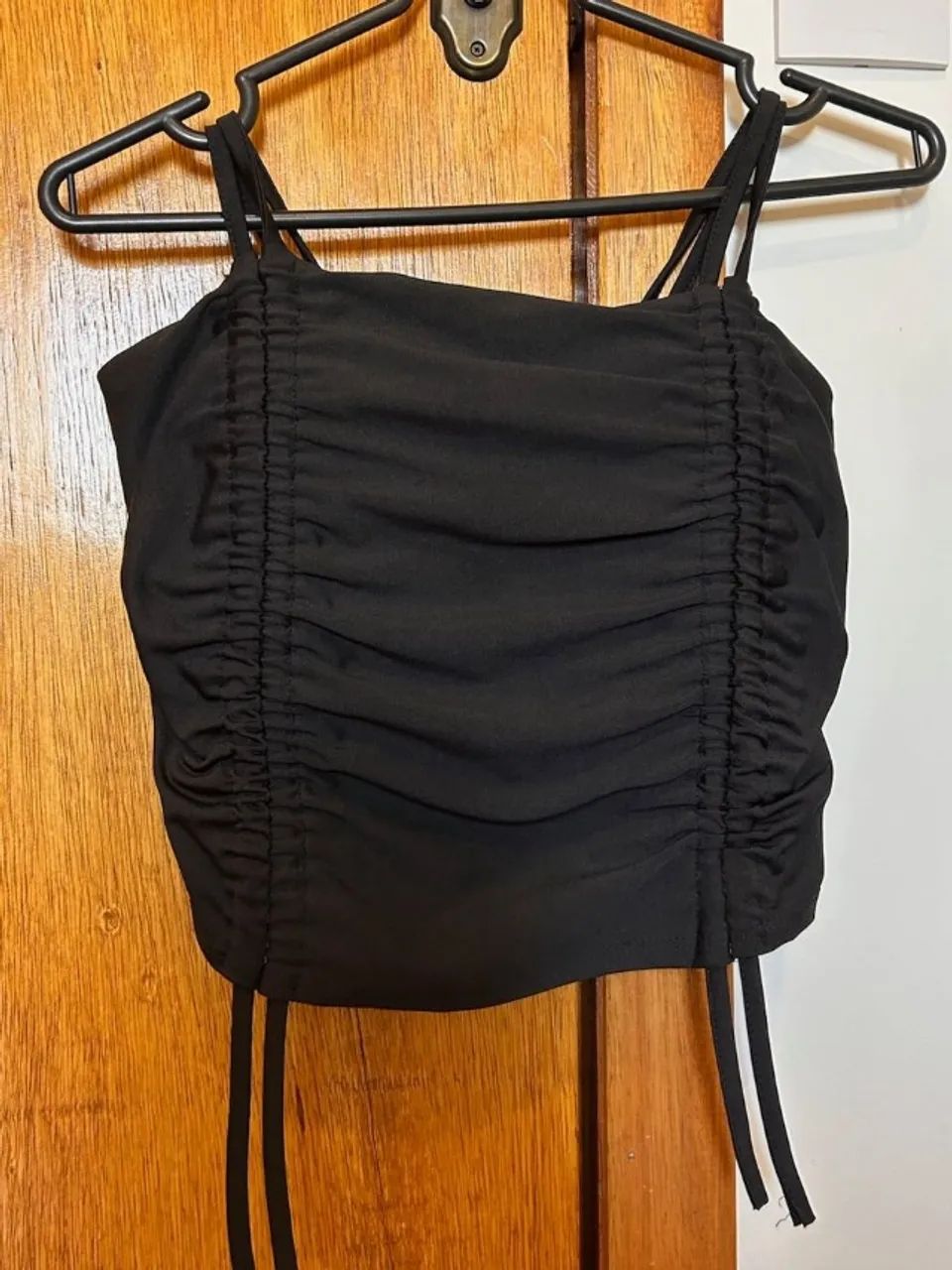 Cropped Preto Franzido com Bojo - Foto 4