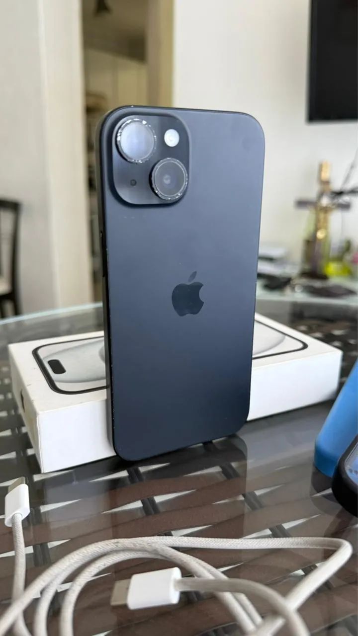 Vendo ou Troco IPhone 15 256gb - Foto 3