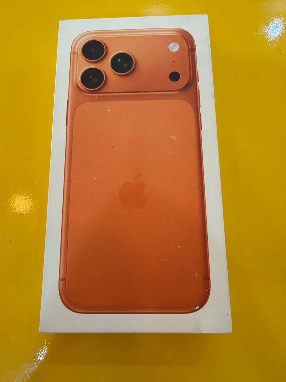 IPHONE 17 PRO MAX LACRADO 