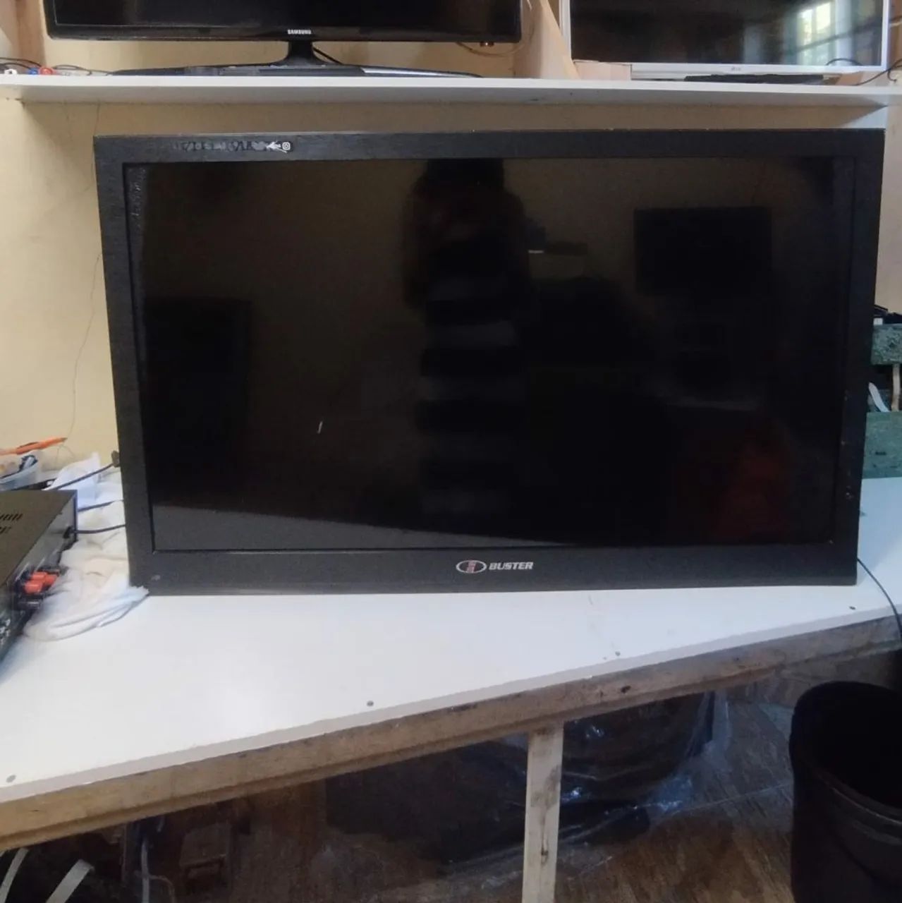 Televisão buster 42 polegadas para tirar pessa
