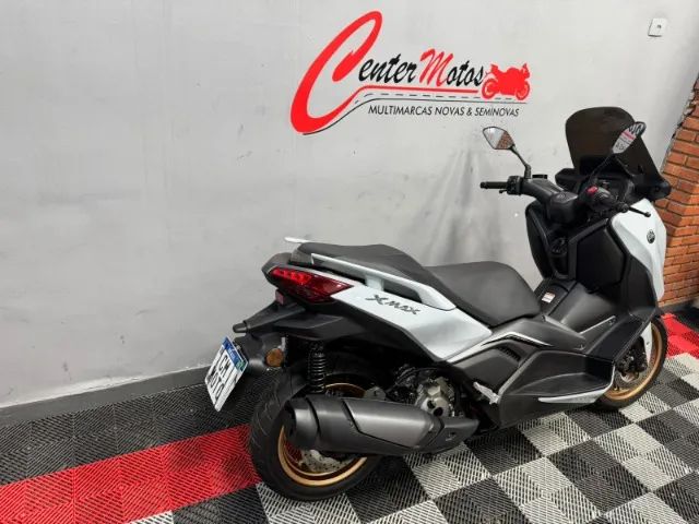 YAMAHA XMAX 300 ABS CONNECTED - Foto 2