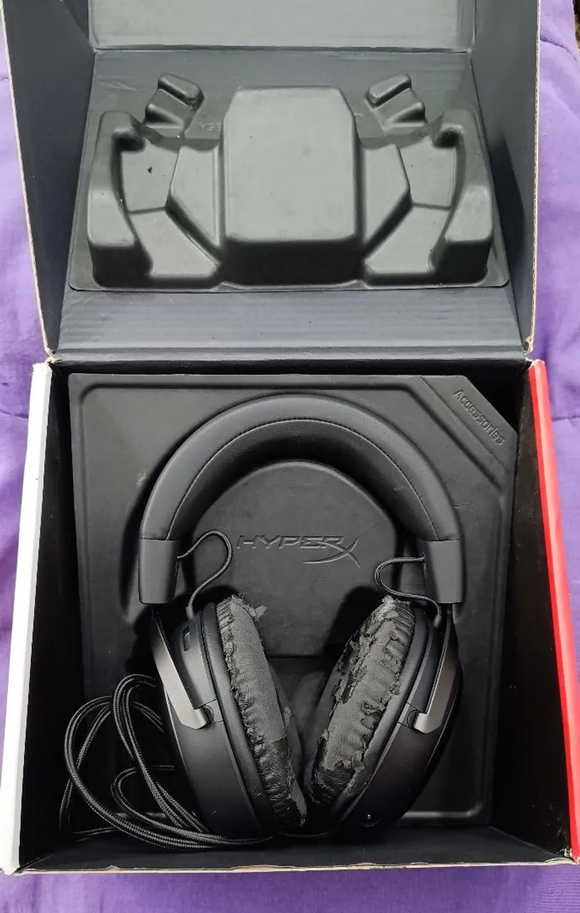 Headset HyperX Cloud III - excelente funcionamento - Foto 3