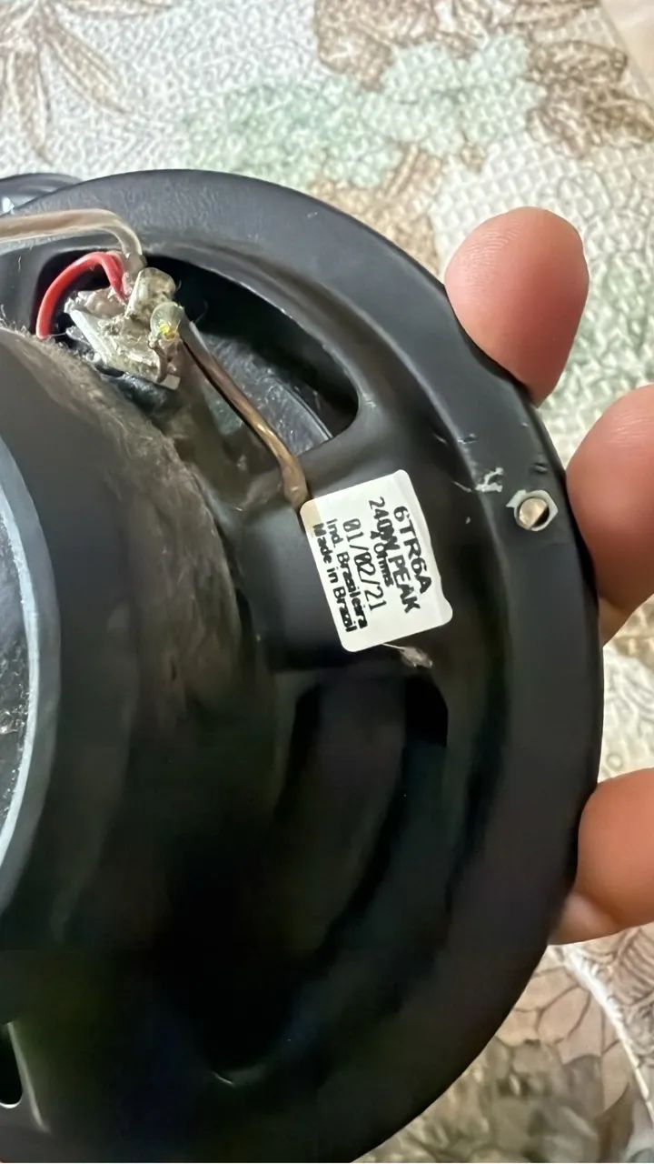 Auto falante JBL 240w