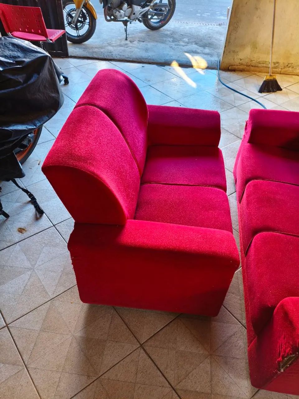 Vendo jogo de sofa os dois no preço de um