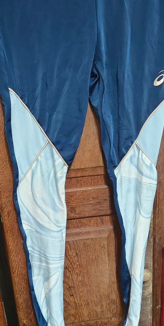 Calça legging Asics