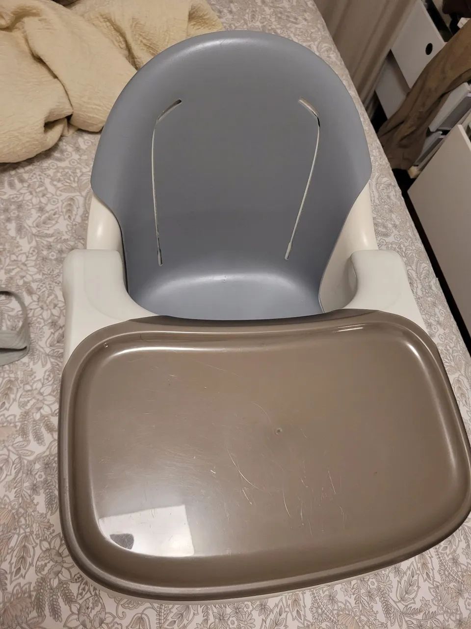 Safety 1st Jelly Feeding Chair