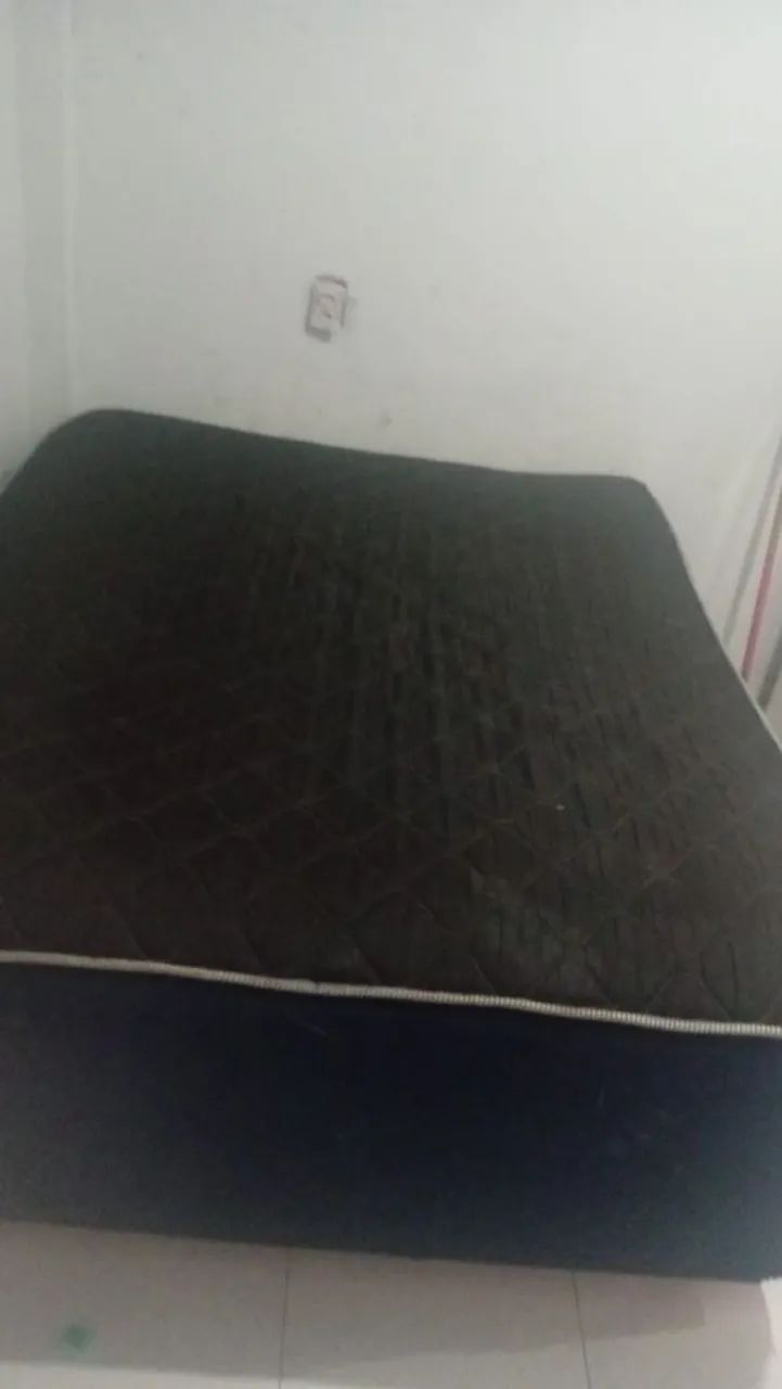 Vendo cama Queen 