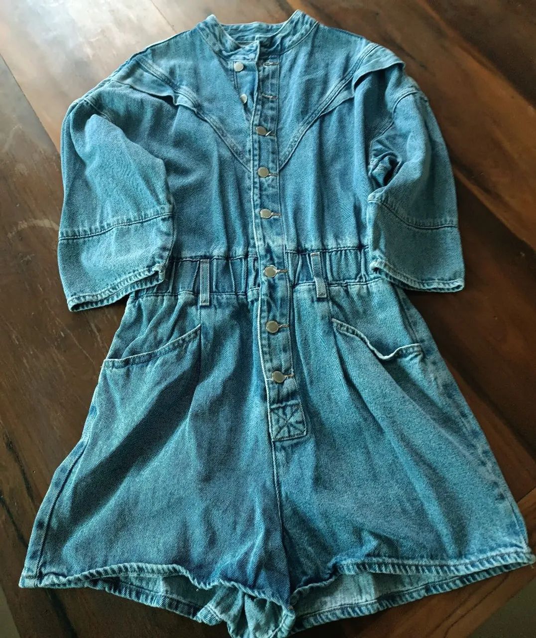 Macaquinho jeans 