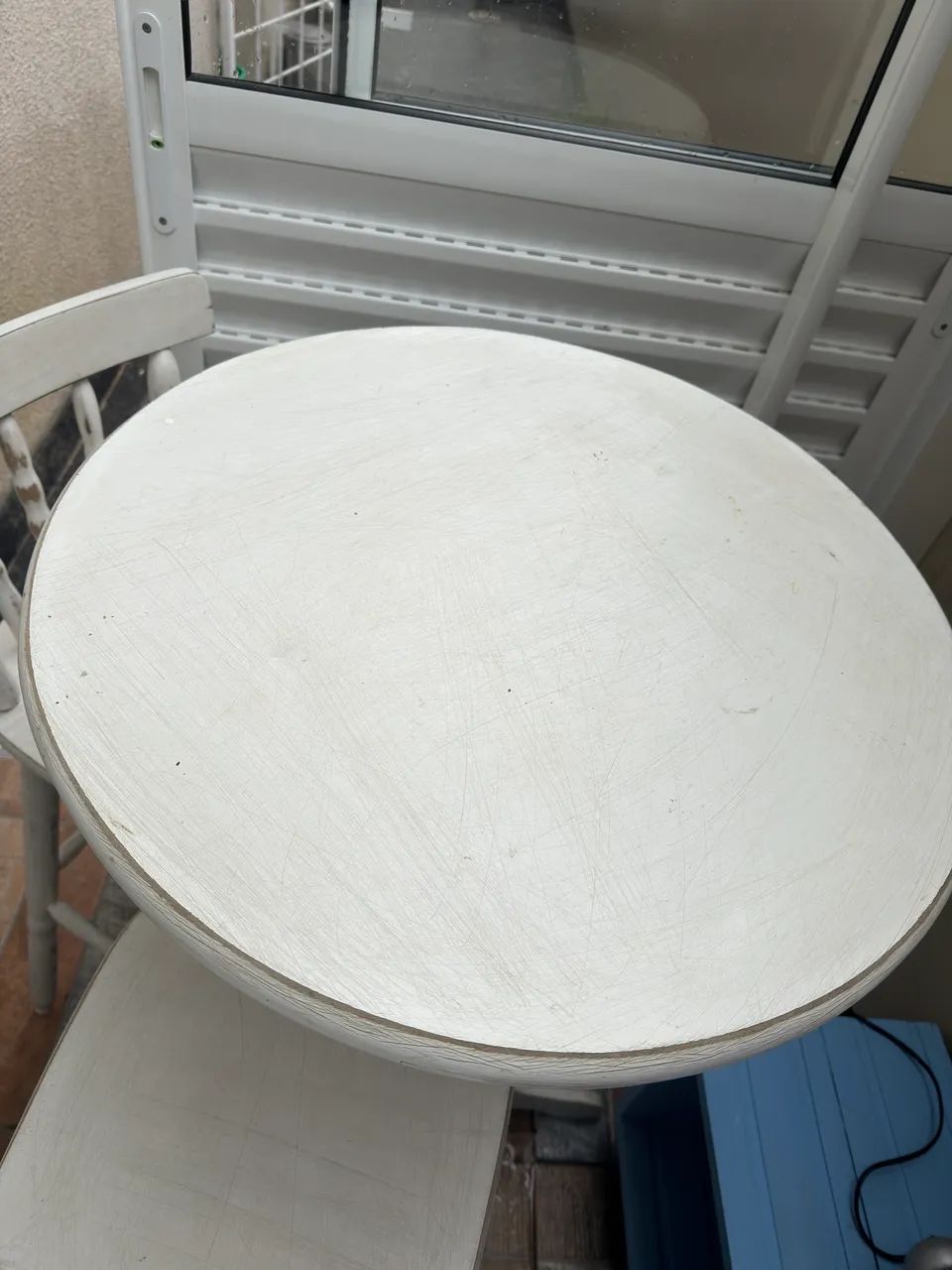 Mesa bistrô com 2 banquetas altas 