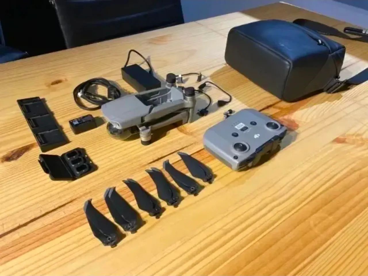 Drone DJI Mavic Air 2 Fly More Combo com pouquíssimo uso - Foto 3