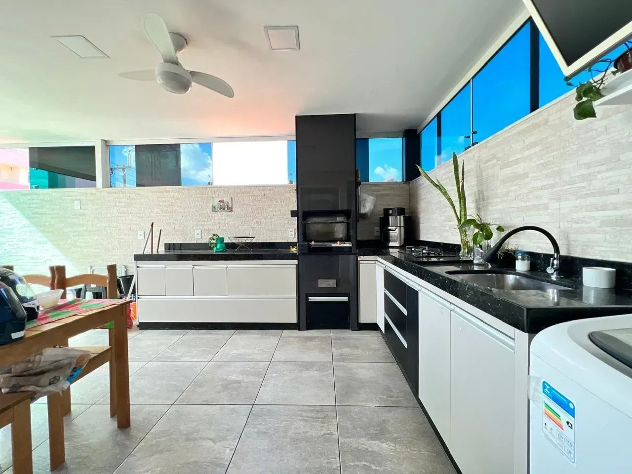 Apartamento com 3 quartos sendo 1 suíte 2 banheiros 2 vagas - Foto 4