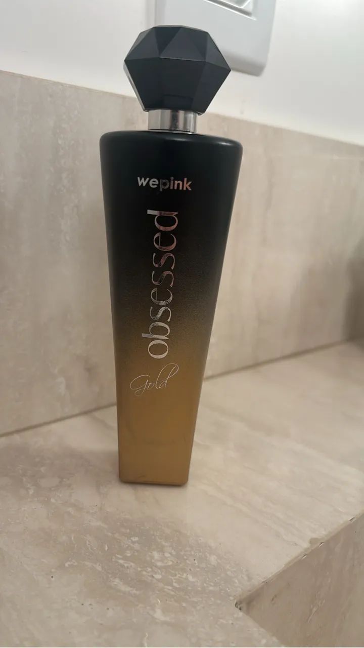 Perfume Obsessed Gold 
