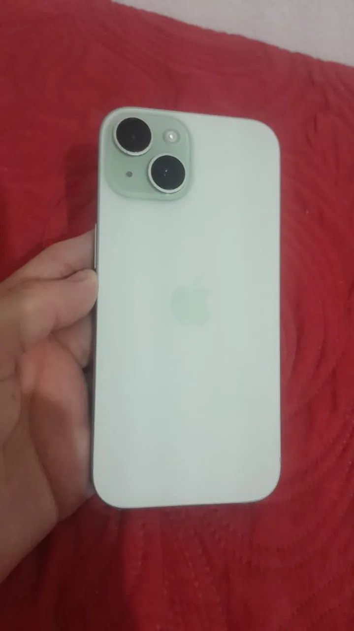 Iphone 15 verde - Foto 2