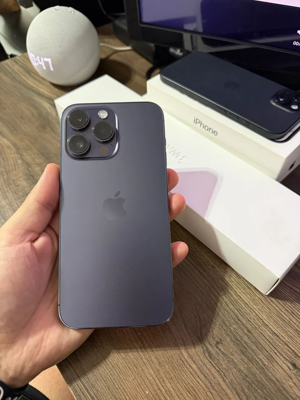 iPhone 14 Pro Max 256gb - Roxo profundo 85% de bateria - Foto 2