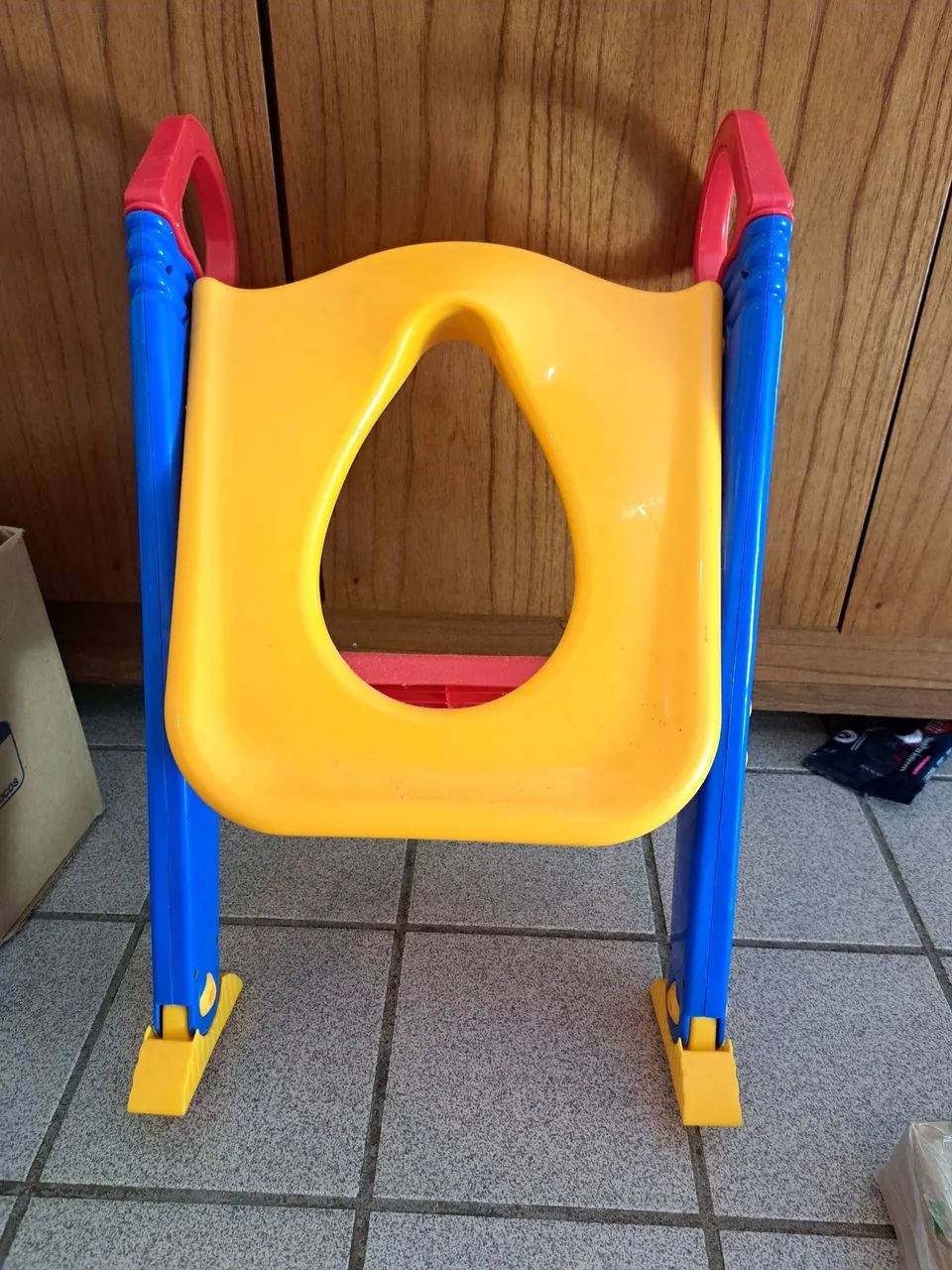 Assento redutor infantil (troninho)