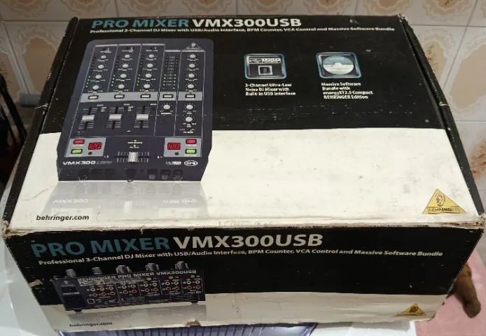 Mixer Behringer vmx300USB - Foto 2