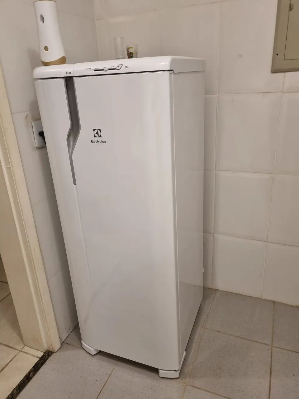 KIT COMPLETO - CAMA + SOFÁ + GELADEIRA + FOGÃO | R$ 5.000