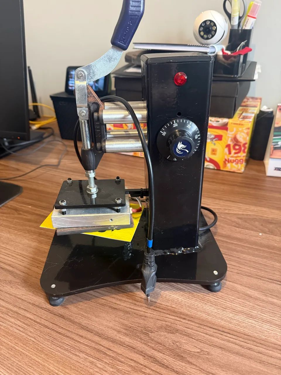 Máquina de hot stamping e relevo - Foto 3