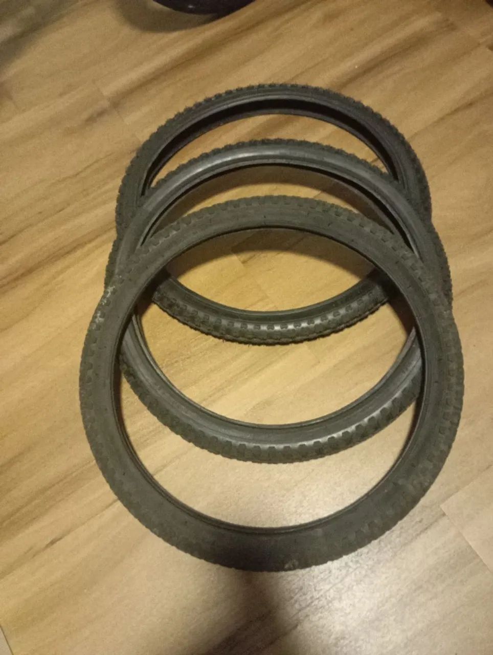 3 Pneus aro 20 bike por 80